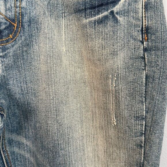 Nine Point Eight Women’s size 8 denim cropped jeans capris Y2k  with bling - Picture 10 of 12